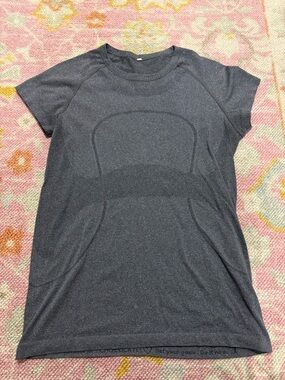 Lululemon Swiftly Tech Short Sleeve